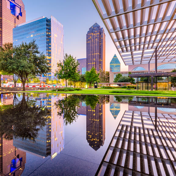 Apartments in Medical District, Dallas Windsor West Lemmon
